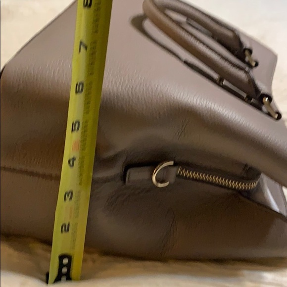 30. 🎉HP🎉 Kate Spade Satchel / Handbag in Taupe - Picture 9 of 13